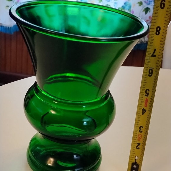 Vintage Napco Forest green Vase #1172 USA Cleveland, Ohio 8" Tall - NICE! - Picture 5 of 7